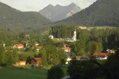 Village view of Jachenau with meadows and houses